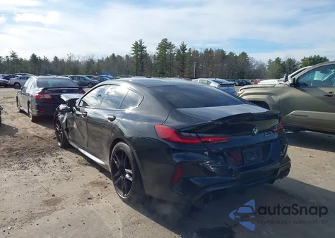 2021 BMW M8 Gran Coupe z USA, uszkodzony, nr VIN WBSGV0C0XMCF94348